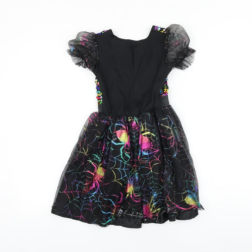 Preworn Girls Black Geometric Polyester Skater Dress Size 5 Years V-Neck Hook & Eye - Witch fancy dress