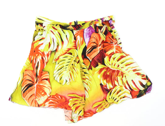 Preworn Womens Multicoloured Geometric Polyester Bermuda Shorts Size 30 in Regular Zip - Leaf Pattern