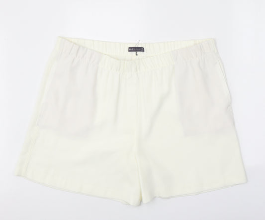 Marks and Spencer Womens White Polyester Basic Shorts Size 22 Regular Pull On