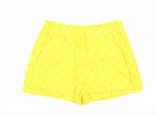 Boohoo Womens Yellow Polyester Basic Shorts Size 14 Regular Pull On - Broderie Anglaise