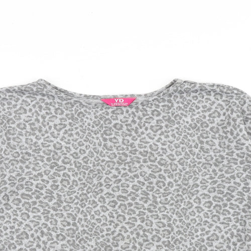 Young Dimension Girls Grey Animal Print Polyester Basic T-Shirt Size 11-12 Years Round Neck Pullover - Leopard Print, Lace Detail