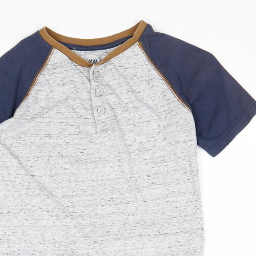 H&M Boys Grey Colourblock Cotton Basic T-Shirt Size 8-9 Years Round Neck Button