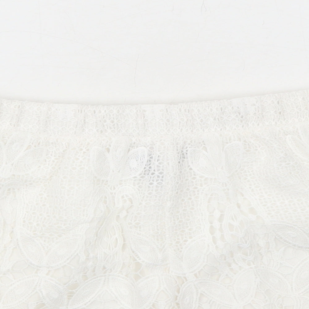 New Look Womens White Geometric Polyester Basic Shorts Size 10 Regular Pull On