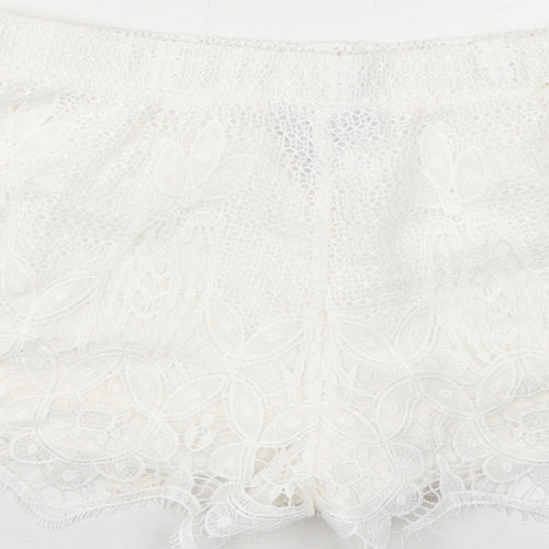 New Look Womens White Geometric Polyester Basic Shorts Size 10 Regular Pull On