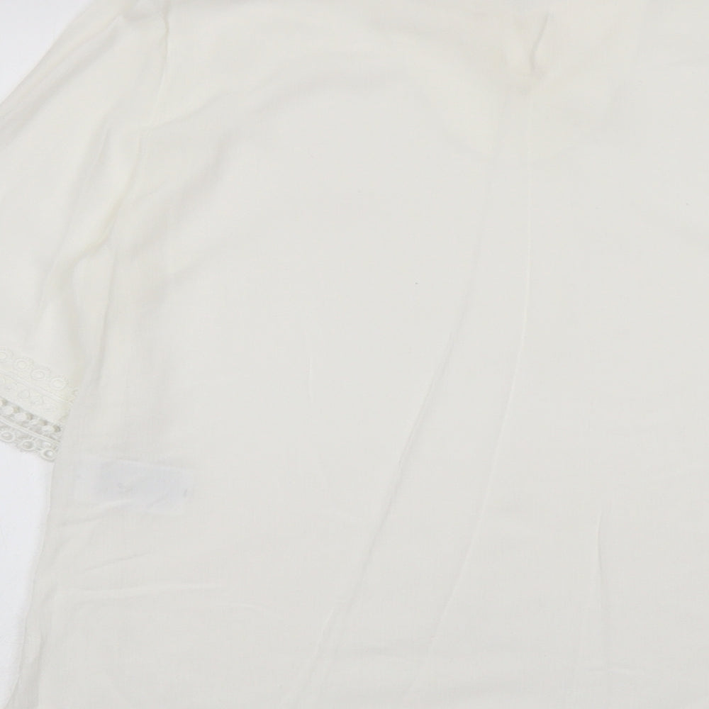 LC Waikiki Womens Ivory Viscose Basic T-Shirt Size 8 Round Neck - Lace Detail