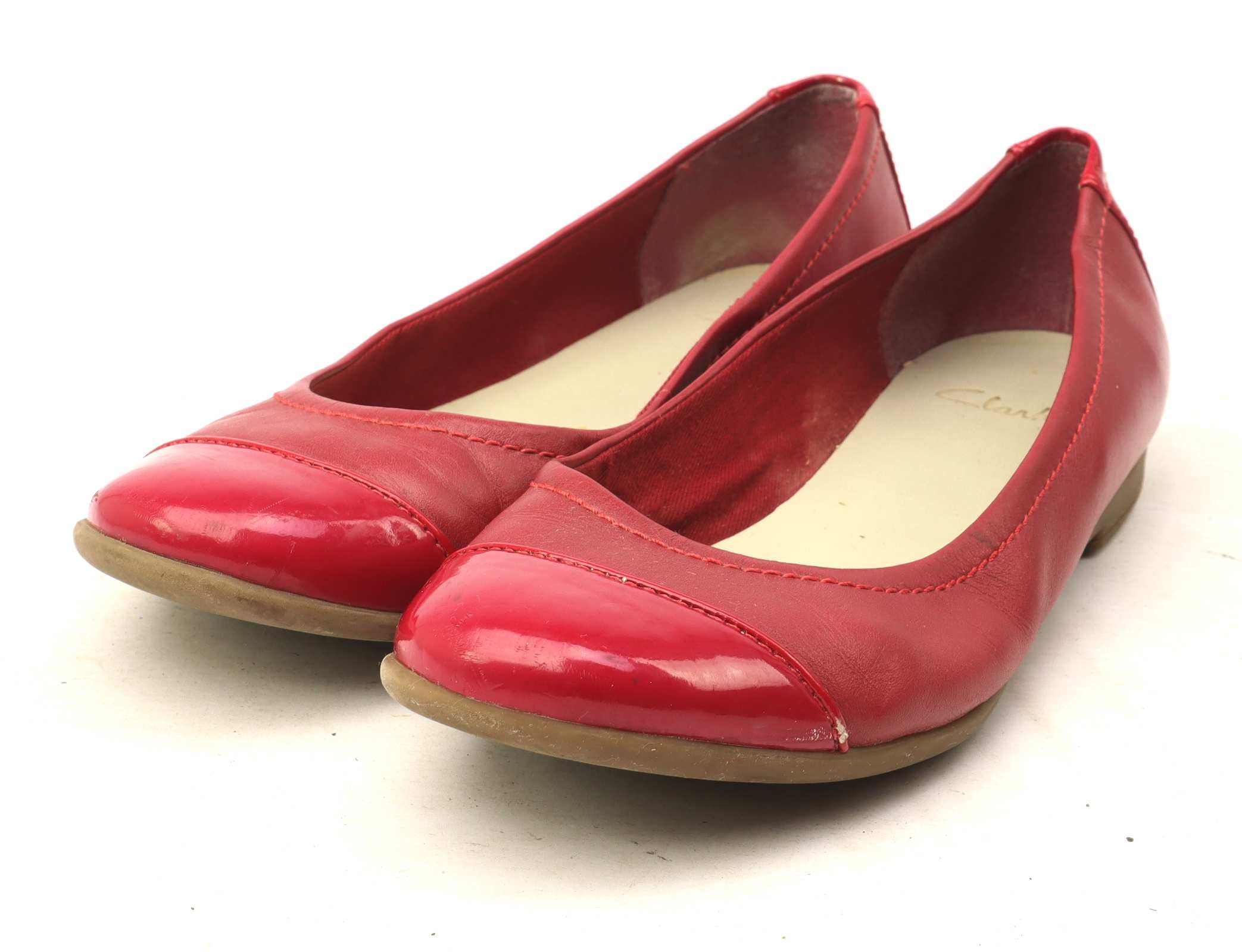 Clarks red deals flat shoes